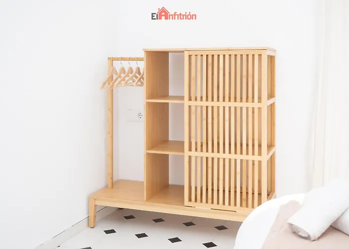 El Anfitrion - Casa Salmedina